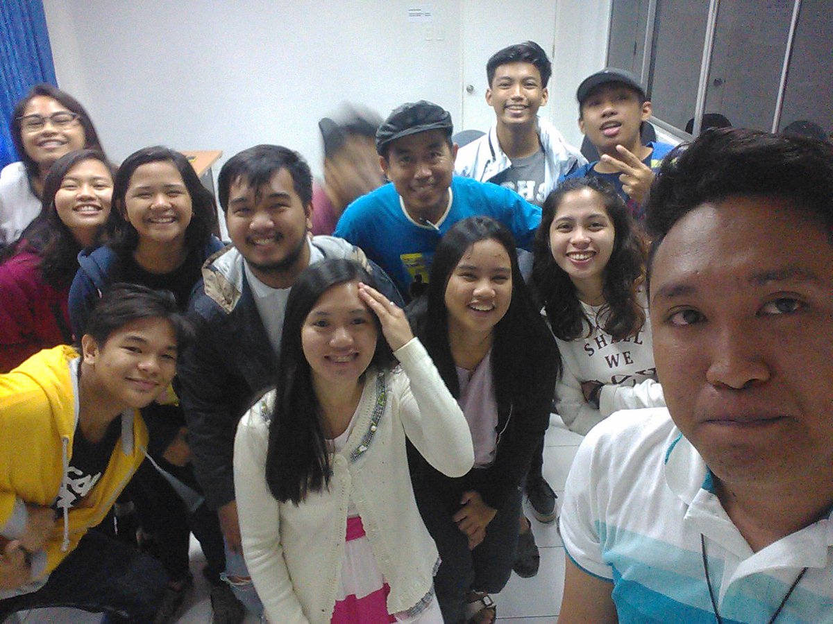 tamalzki's tweet photo. Coordination meeting π
#OneHSBTeam https://t.co/f98o25sxhE