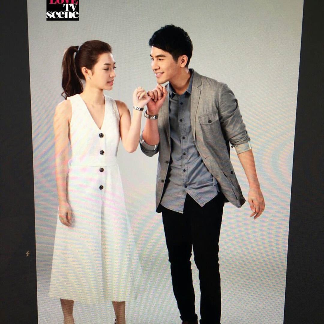 ดีกันน๊ะะะ 😅 <a href="/mewnitttha/">MewNittha</a> #พ่อยุ่งลุงไม่ว่าง #popezaap #mewnittha #popemew #โป๊บมิว cr. I_Love_tvscene