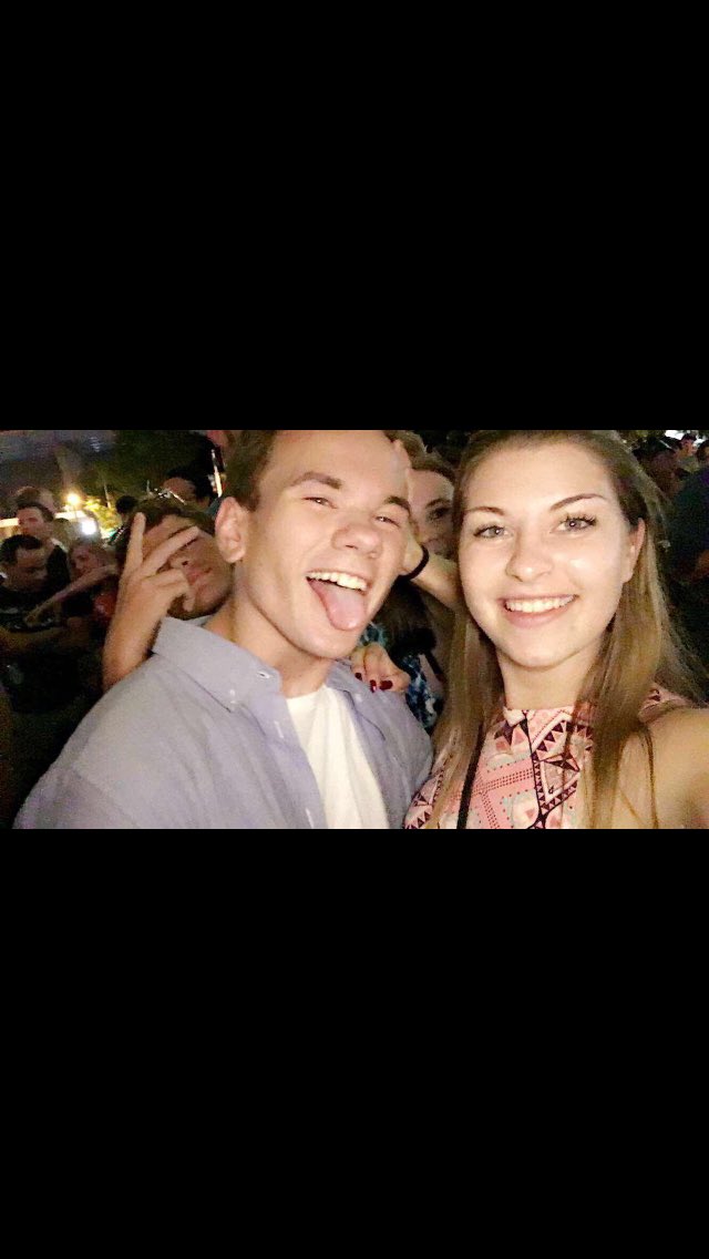 Djrader13's tweet photo. Hope your birthday is amazing as you are!! 🎉🎊😘 https://t.co/IoS6iTpDLO