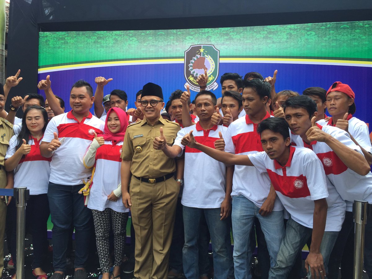 protokolbwi's tweet image. Yg muda yg punya karya.. nih karag taruna kec.blmbgsari.. mn krag taruna kec qm?..
#bwikompak @a_azwarnas @dispora_bwi @wawanyadmadi