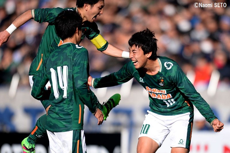 高校サッカー選手権で優勝を決めた青森山田高校の戦術がやばかった トリックキックオフ Togetter 高校サッカー選手権で優勝を決めた青森山田高校の戦術がやばかった トリックキックオフ Togetter