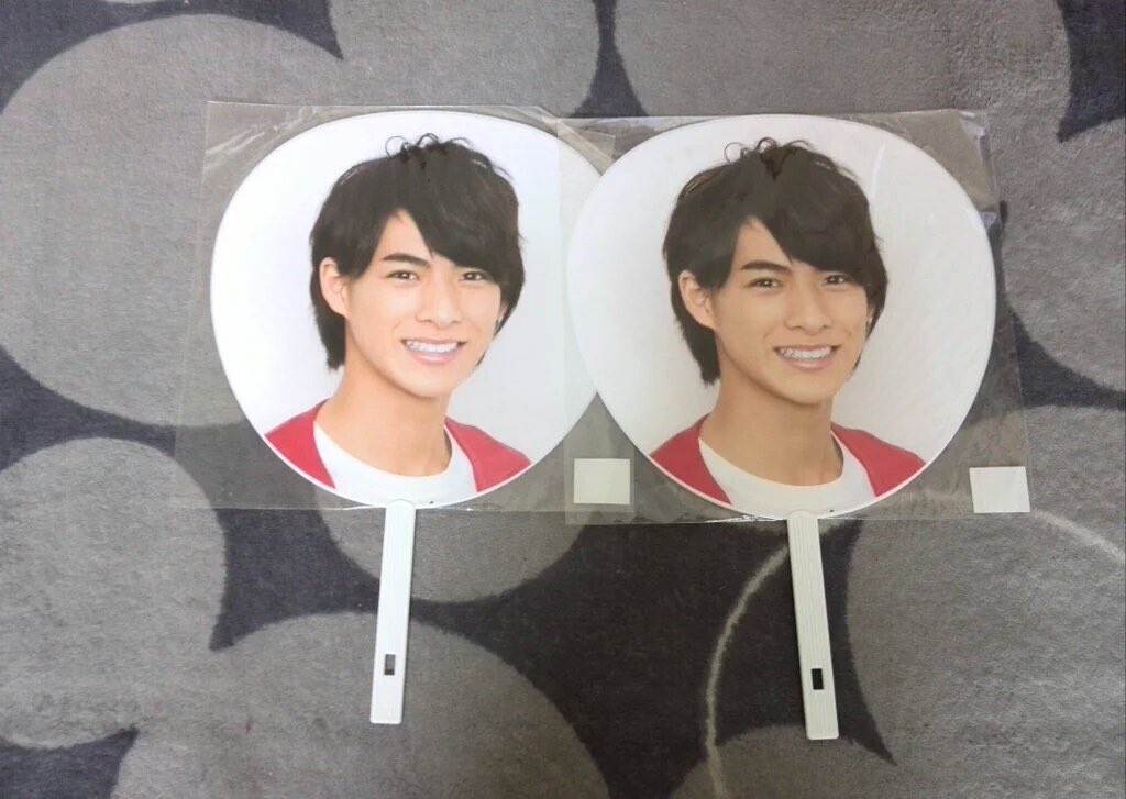 torihiki__abcd's tweet photo. @trhk29xxs @trhk29xxs 

検索から失礼します！
この平野紫耀くんのうちわ一枚を1000円で譲ってほしいのです！

連絡よろしくお願いします！ https://t.co/g8KVF13jgS