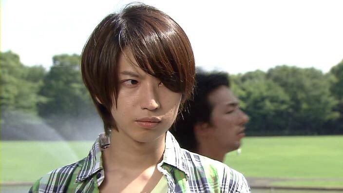 真野 弥月 09年のロン毛 11年の玉ねぎ 13年の意味のわからない短髪 そして昨年の強風に煽られたんですかってくらい左に寄った髪型 大倉くんのセンスはプライスレス でも今 かっこいいなら何でもいい いちばん好きなのは椿くんの鬼太郎かな