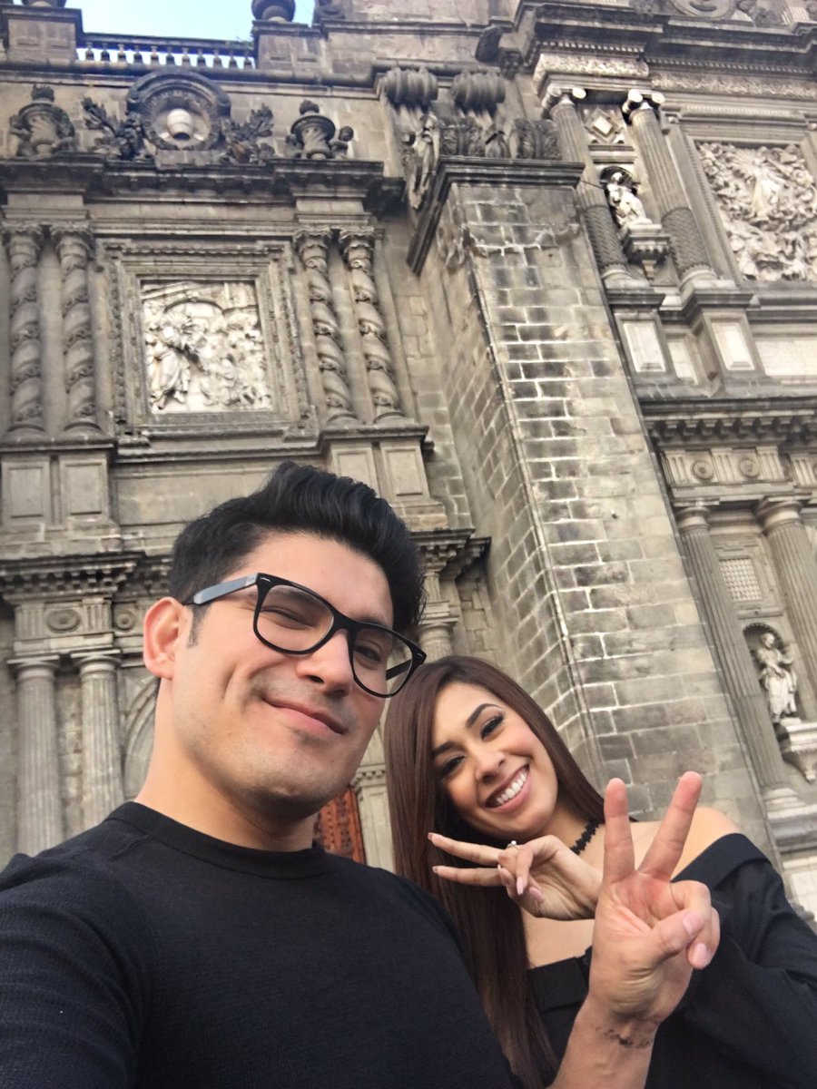 topillo_tv's tweet photo. ✌🏼️✌🏼 i❤️my👧🏽 prietita @isela_hdzb https://t.co/tfkz0PZyaN