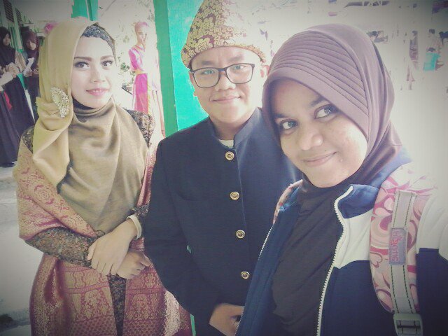 azfiyazahra's tweet photo. saat bersama ,,,
bakalan kangen,,
#getsone
#genessis https://t.co/St2aLDwjeg