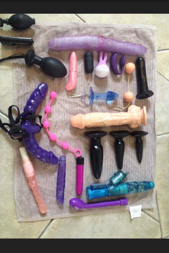 NaughtySlutNat's tweet photo. But which #toy should I use? #ngot #rwsw #milf #slut #allofthetoys #dildo #buttplug #mybluefriend #beads #pump https://t.co/GAV9VhhYrd