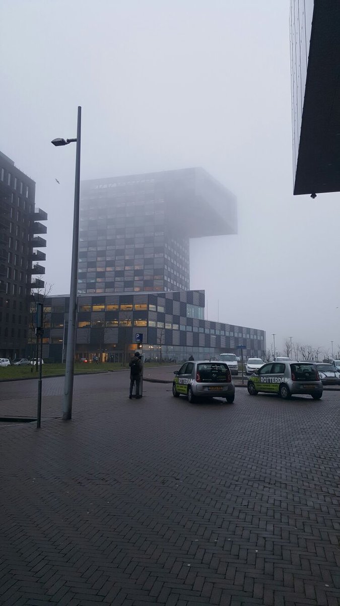 Het is mistig in het #Lloydkwartier <a href="/delfshaven_rdam/">Delfshaven Rotterdam</a>. Deel ook jouw mistfoto's met ons! #mist #rotterdam #open010
