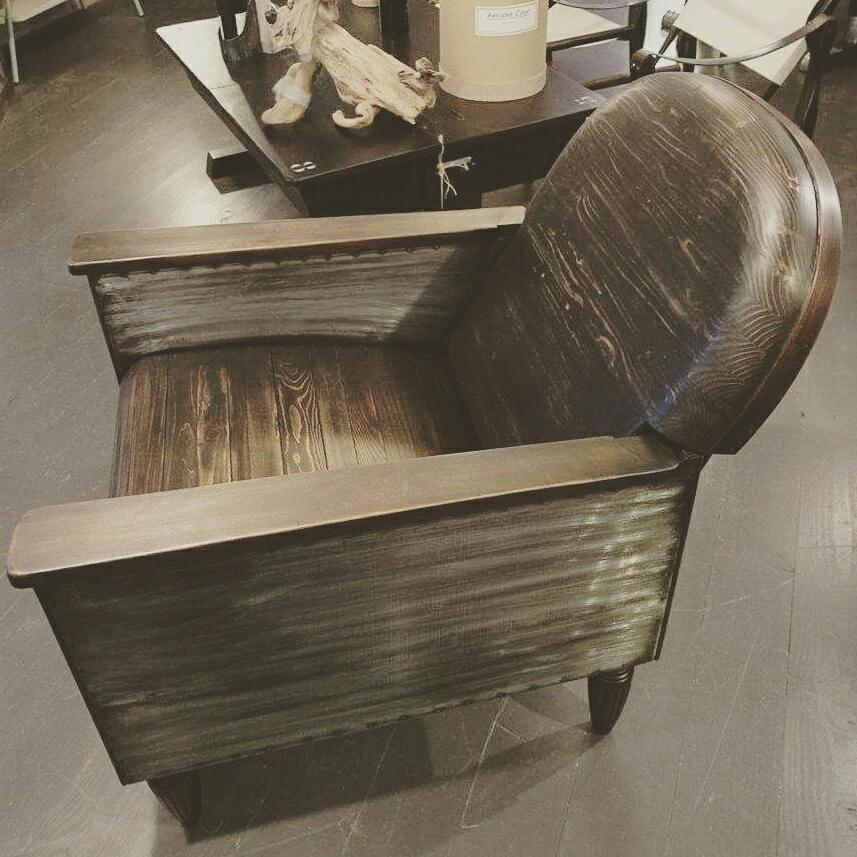 ArriereCour's tweet photo. Dernière réalisation,  fauteuil club en bois avec dossier réglable 720€
#creation #design #wood #seat https://t.co/WiYOkiVwxl