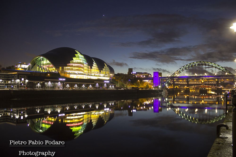 FabioFodaro's tweet photo. @Sage_Gateshead and The Tyne #Bridge, #NewcastleuponTyne
#photography #fodaromovingimages #landscape #citylandscape #ciity #citylights https://t.co/hA2zPR7NnN