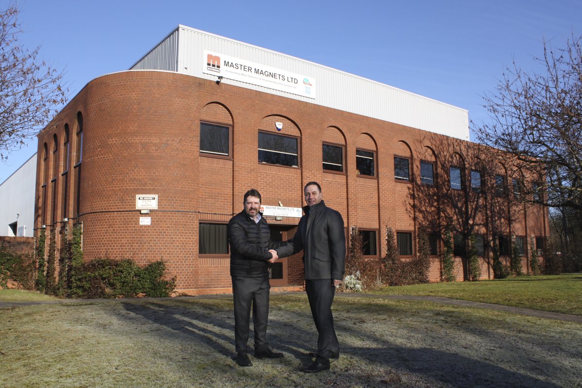 Bunting acquires #MasterMagnets in momentous agreement for #magneticseparator sector @UKmfg <a href="/SkipHireMag/">Skip & Waste Magazine</a> blog.buntingeurope.com/2017/01/09/bun…