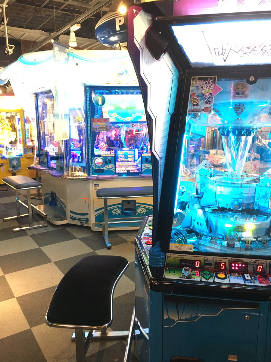 Namcoなんばパークス店 Namco Parks メダルゲーム人気なさ過ぎィ ロ ੭ じっくり遊べば面白味が分かる なかなか奥の深いものなのです ゲーセン ナムコ パークス メダルゲーム T Co Msj81wbizw Twitter