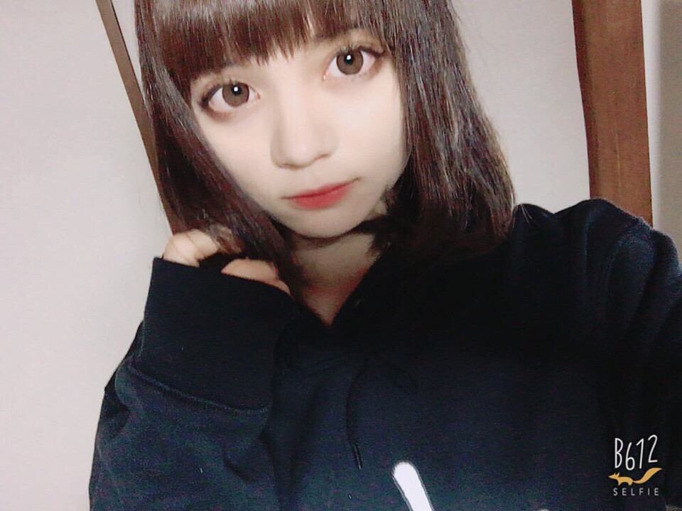 mnzqsyh5c's tweet photo. どっちの方が嫌い？
渡辺りさ→RT
ねお→いいね https://t.co/oYqU9MCfLj