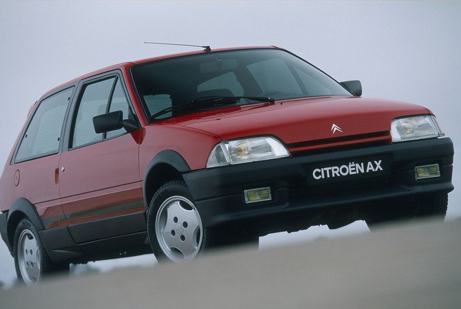 citroenowners's tweet photo. 4,000 Left in 2001 how many do you think left registered and on the road today? #citroenaxgt https://t.co/vPBDYTAymh