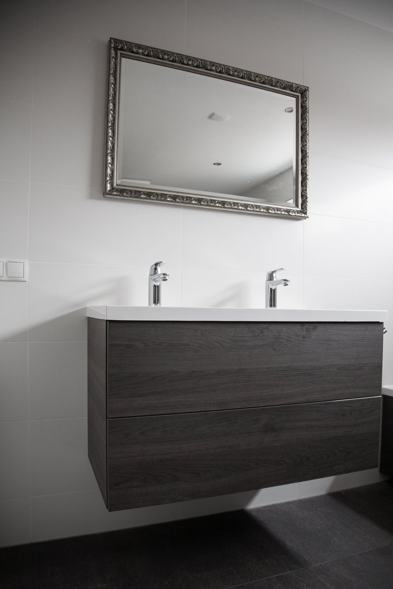 StudioPostma's tweet image. Op zoek naar een #badkamermeubel? Deze hebben we ook gemaakt en kunnen we in vele maten en materialen leveren. info@studiopostma.nl