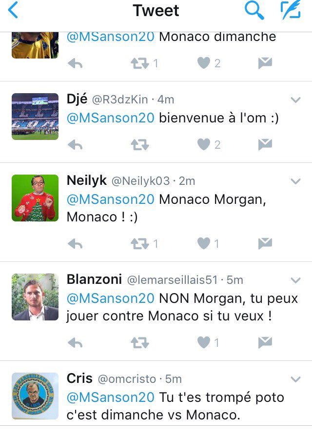 Geoffroy_Yn's tweet photo. La #TeamOM au taquet pour @MSanson20 c'est fou ! 😂👍👌 #MercatOM Cc @lephoceen 😉 https://t.co/AGvXGA0BGo