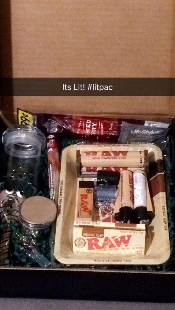 LitPact's tweet photo. How do you stay Lit?
Customer Submissions

https://t.co/dDpKFwDdrW https://t.co/H4TMfjouXW