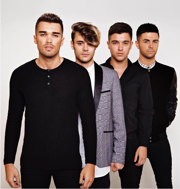 Union_J_France's tweet photo. Nouvelle photo de groupe des garçons 👌 https://t.co/WvgwqqP4c3