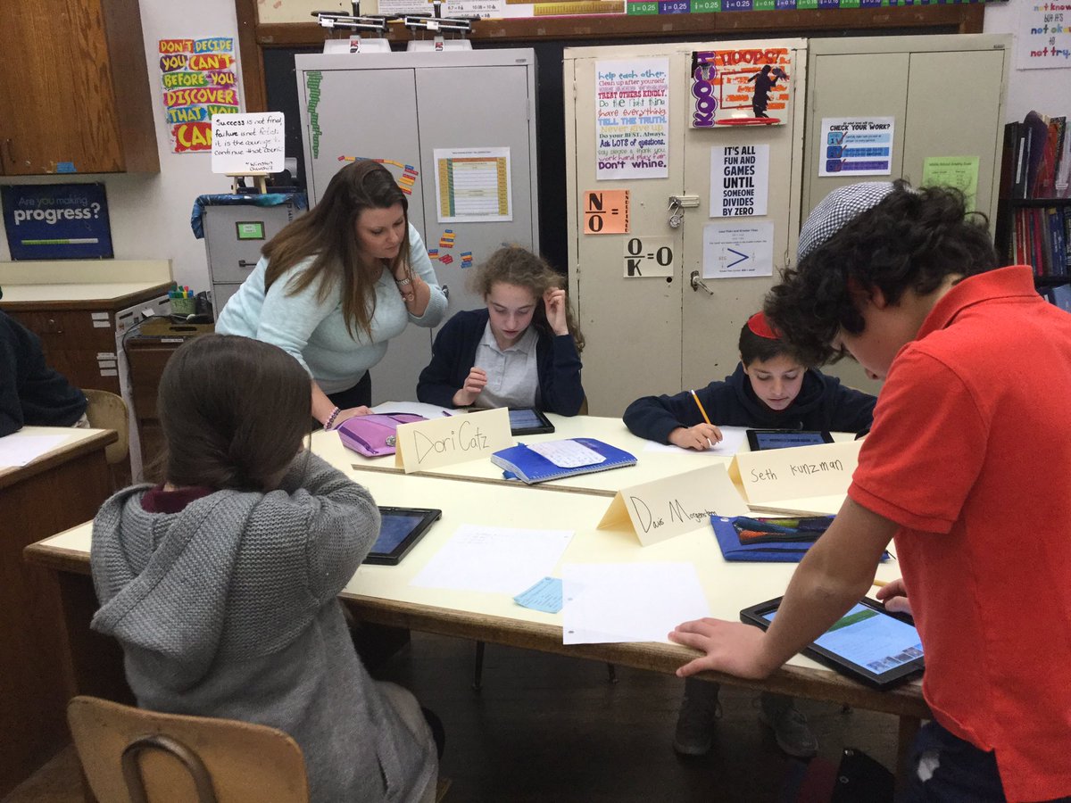frischmancds's tweet photo. Collaborating with our Learning Innovation Coach on a Scientific Notation Project. #prealgebraandtechnology #beccahuff #cdspittsburgh https://t.co/pNTFcD2yNX