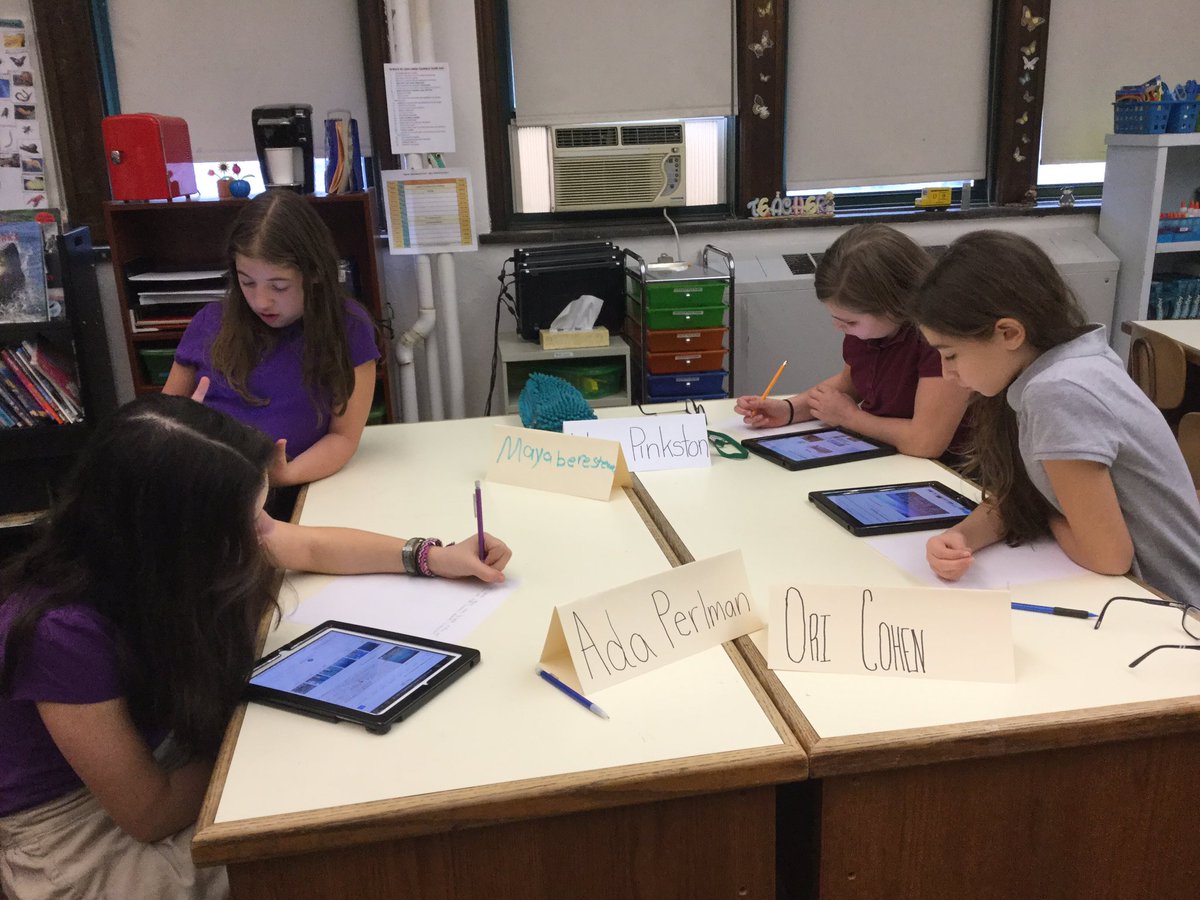 frischmancds's tweet photo. Collaborating with our Learning Innovation Coach on a Scientific Notation Project. #prealgebraandtechnology #beccahuff #cdspittsburgh https://t.co/pNTFcD2yNX