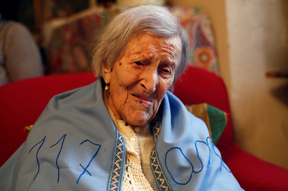 Emily310123's tweet photo. Is There A Cure For Growing Old? https://t.co/m7j2u0auvE https://t.co/xHIR6pmxKs
