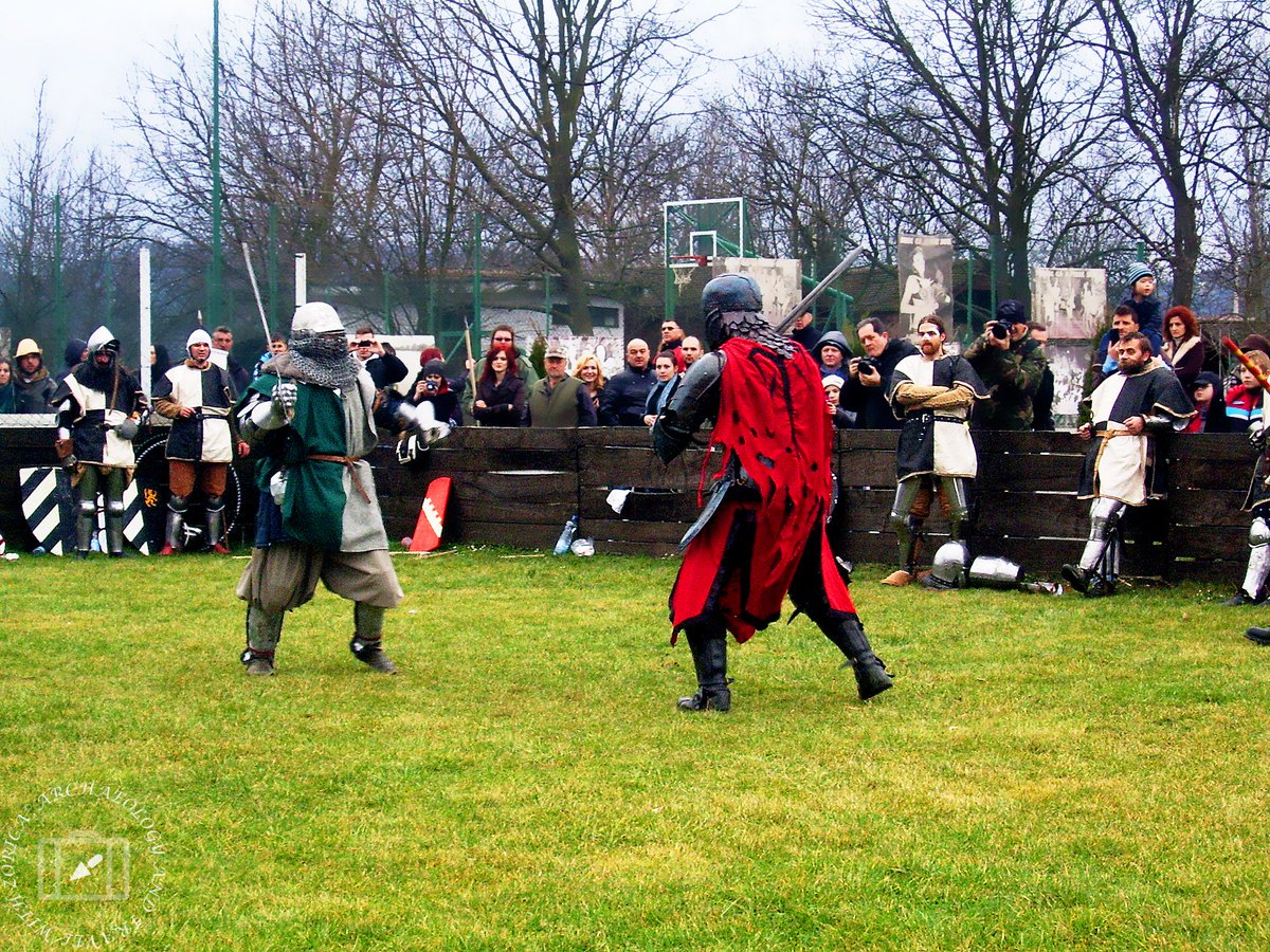 ZoricaATWZ's tweet photo. Then the Black Knight fights back
#travelling, #knightgames, #knighttournament, #medievalgames, #SuncanaReka, #travelserbia https://t.co/1Mf3QxhLmz