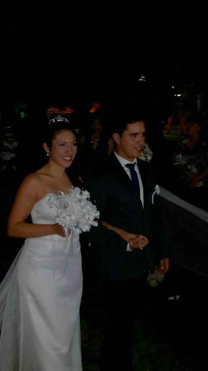 Dan_Carrizo's tweet photo. #Casamiento
#Caro&amp;Dani
#Boda2016 https://t.co/lQVlCwPp4L
