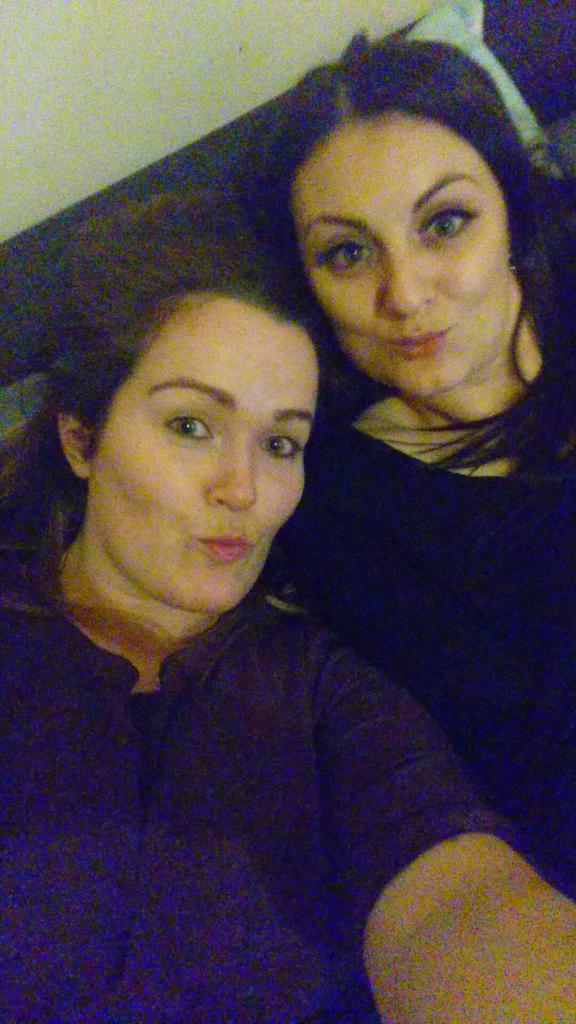 D2Tina's tweet photo. #londonweekend #somecraic 😂😂🍻❤❤ https://t.co/AduAjkTPaI