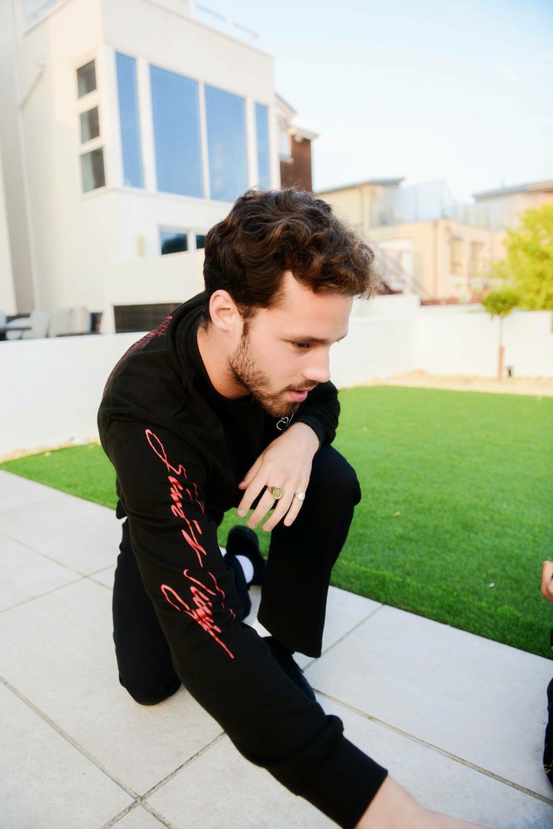 OneRetrospect's tweet image. The 9th Retrospect Collective by Tawy! Start your collection at theretrospectcollective.com New collectives coming soon! #ilwt