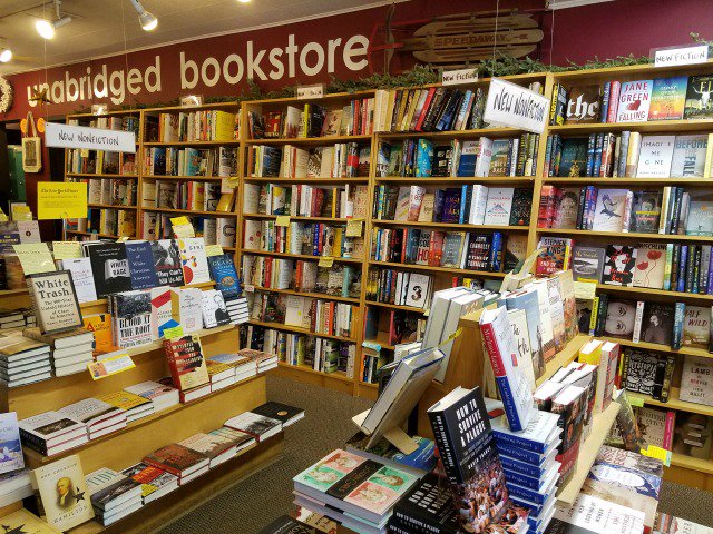 17 Of The Best Independent Bookstores In Chicago
 chicagoist.com/2016/12/21/bes…