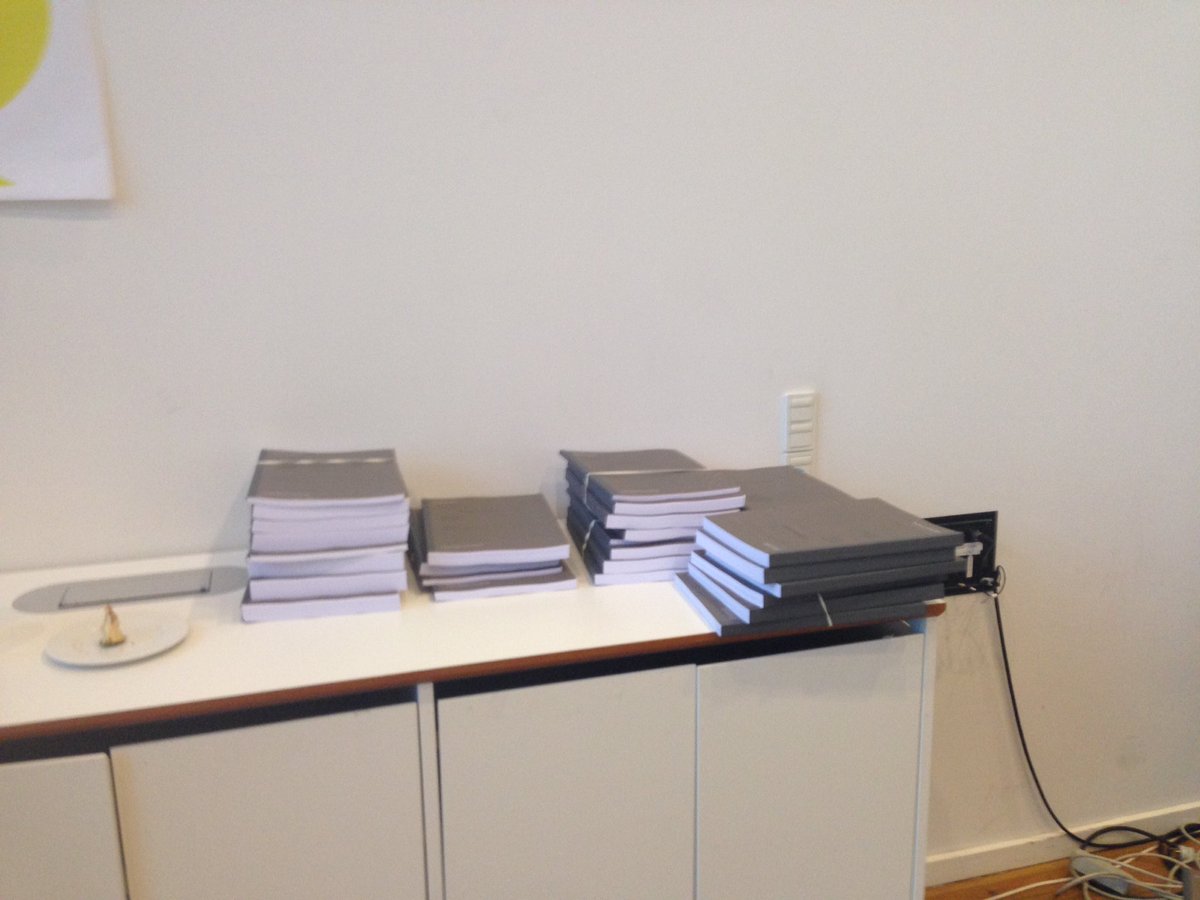 LotteSpanggaard's tweet photo. Så er sagen procederet og votering endt! Kendelse vil blive fremsendt inden 6 uger. DR betalt frokost pause - hvordan mon det ender #dkpol https://t.co/lPNTFSWq4M