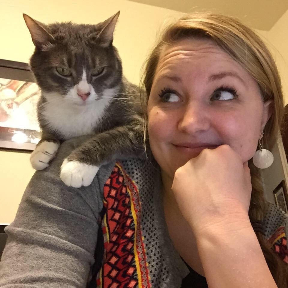 Drexel_CE's tweet photo. Meet the Staff: Caitlyn is the Coordinator of CE. Her favorite color is blue. A fun fact: she had two pet llamas back in Oregon. #DrexelCE https://t.co/wunbhkbFUE