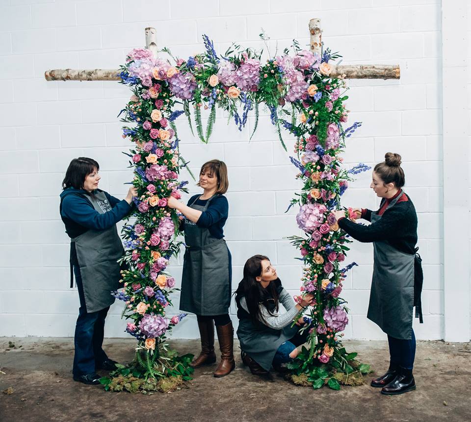 Win a seat in the Large Structures class (16th January) at <a href="/FlowerSchoolGLA/">FlowerSchoolGlasgow</a>...to enter: botanicalbrouhaha.com/?p=18301 (Hurry! Ends today!)