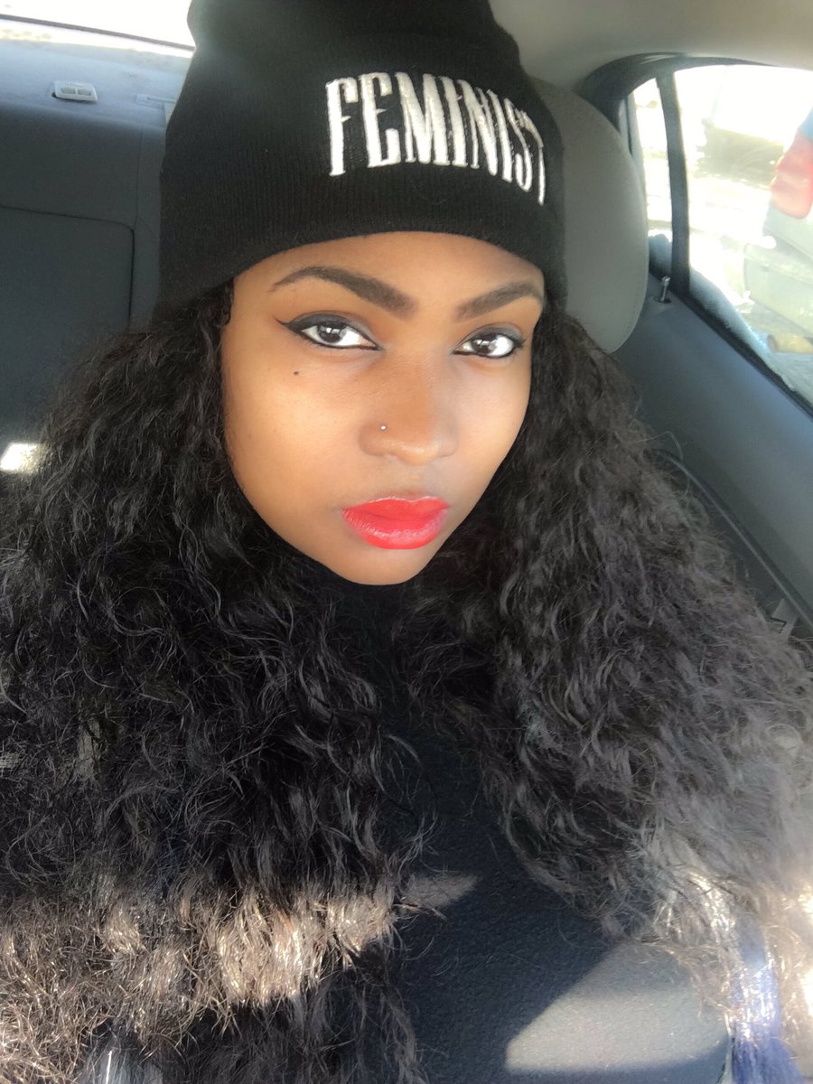 RellRockMusic's tweet photo. My very first selfie #2017 #IfYallCare lol 👑💎💕😘 https://t.co/ObgdUvxCRs