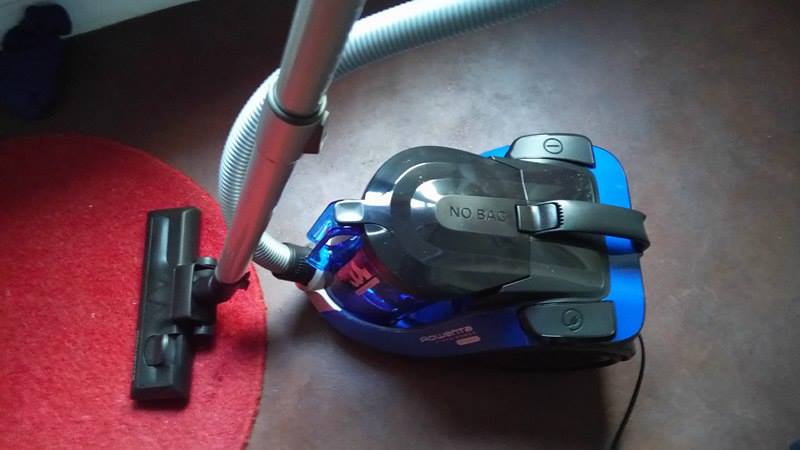 siciliaa35's tweet photo. je suis vraiment contente de cette aspirateur. Très silencieux, il aspire sans difficulté.vraiment léger il se trimballe partout #XTremPower https://t.co/PxJZonDa7k