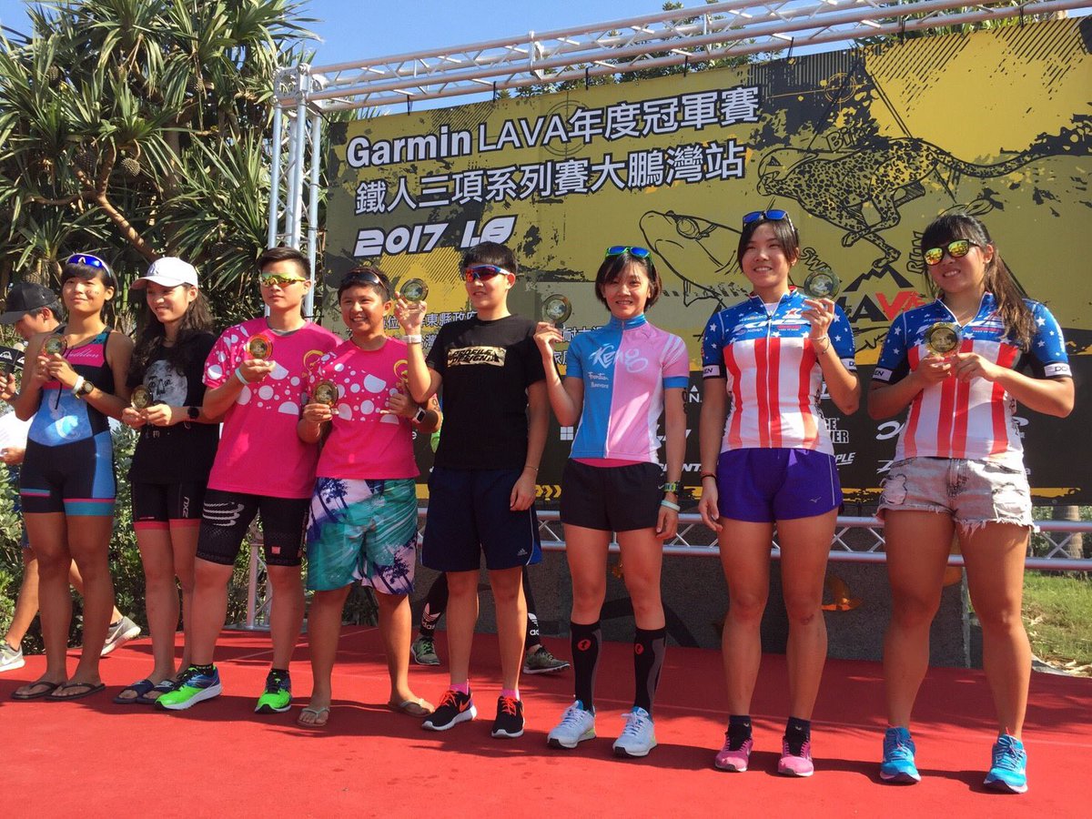 chiao_0323's tweet photo. 2017 Garmin LAVA 鐵人賽屏東大鵬灣站!Won the third place!👉🏻2h25m03👈🏻 Next stop:March臺南安平 @RolfPrima @SQ_lab #titan #Runivore @720armour #Frontier https://t.co/CYsxi3cKIA