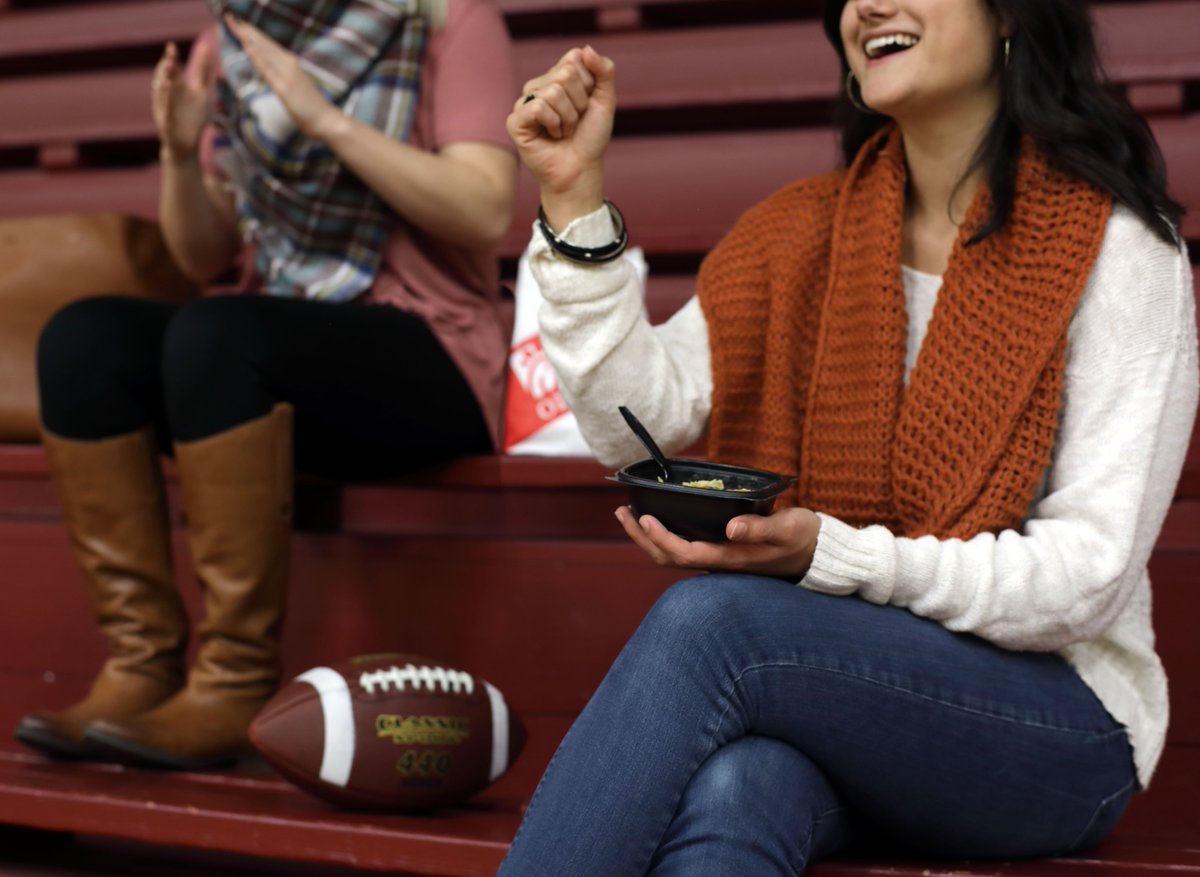 CFAAndSC's tweet image. It's game time!
Do it right with #Chickfila
Order ahead to make sure you make kickoff ⬇️
one.chick-fil-a.com