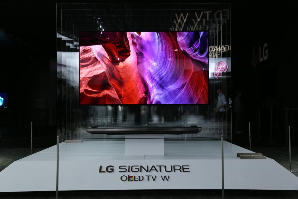 LG SIGNATURE OLED TV W (wallpaper)