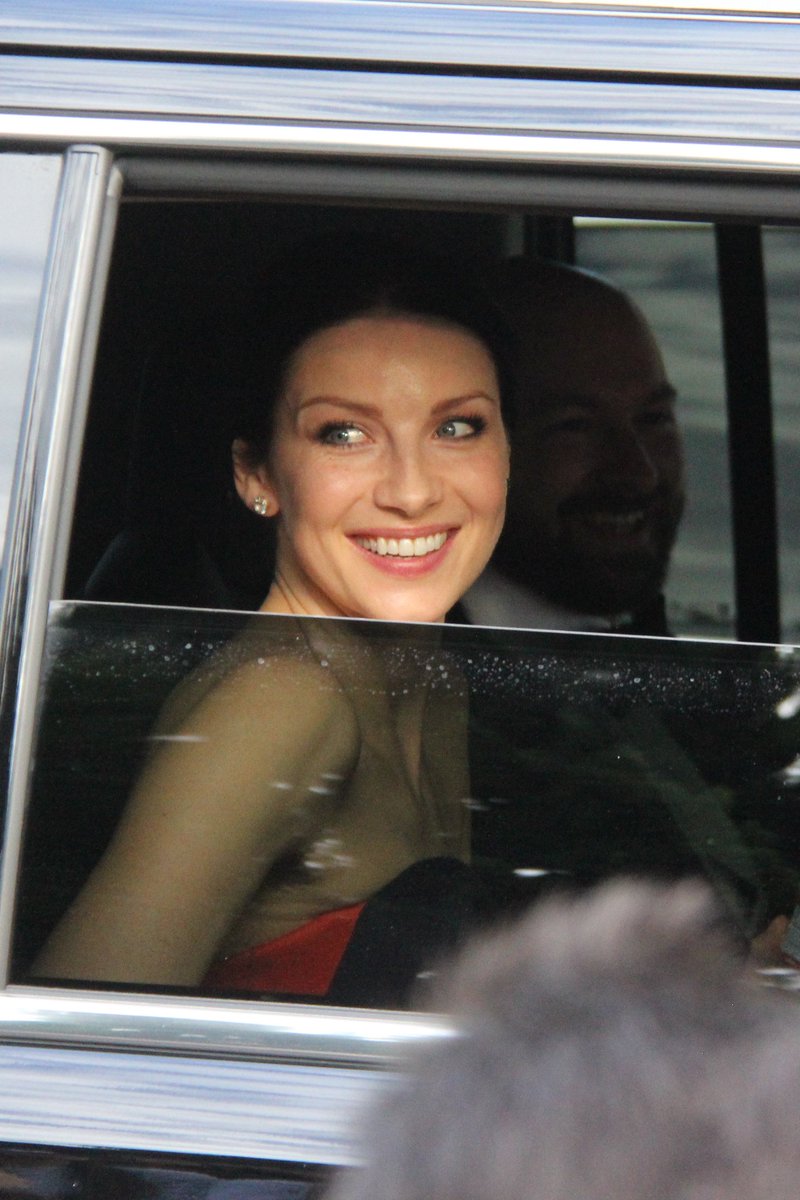 SamCaitLife's tweet image. 42 *NEW* HQ/Untagged Pics of Cait at the Golden Globes added to the post! Thanks to @FarFarAwaySite! samcaitlife.wordpress.com/2017/01/09/cai…