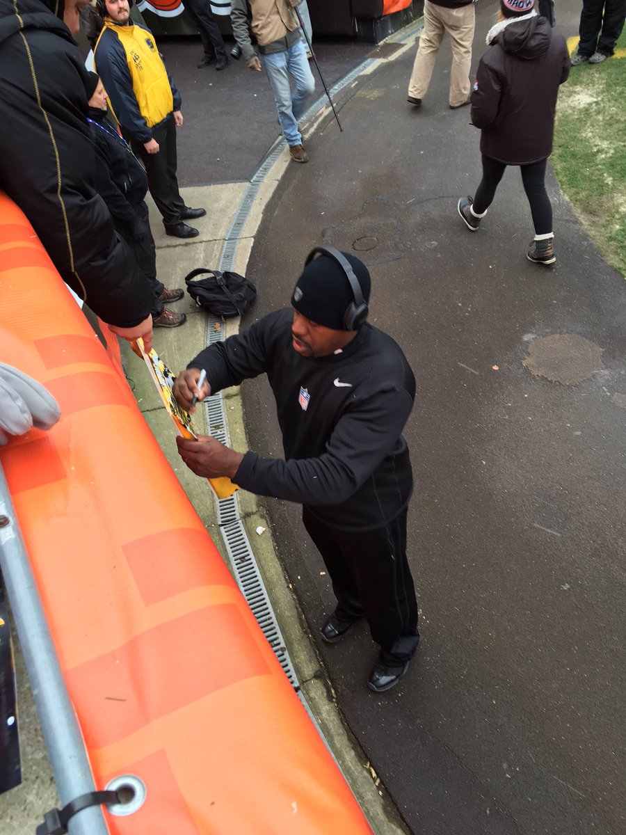 c_hong_'s tweet image. #FreePorter hes a good man he said "whats good bro" to me