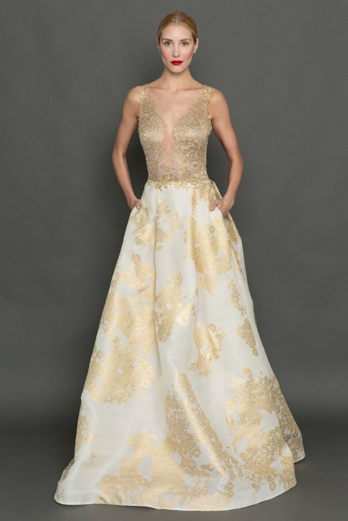 FianceeBodas's tweet photo. @francescaonline nos comparte su colección #Novias Otoño 2017, ¡te va a encantar! https://t.co/VQGef0Ms3N