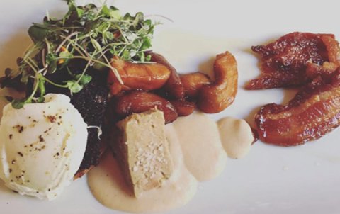 Best breakfast ever ! Compliments au chef Donovan et merci pour les mimosas. » -@may__risa09👌🏽 ✨ #Brunch #LaBûcheQc #CuisineQuébécoise
