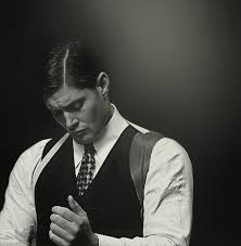 DanielleNason93's tweet photo. Dean Winchester is always my #ManCrushMonday 
#DeanIsMySoulMate  #SPNFamily #1940sDean #JensenIsPerfection https://t.co/4pTlEb3mhP
