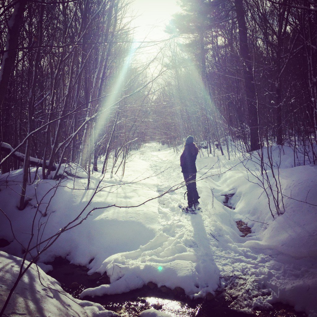 StayWorkPlay's tweet photo. Finding a winter hobby is key for life in #NH! "A Winter Emergence: I Traded in My Blanket Cocoon for Snowshoes" https://t.co/g98eT1uUxL https://t.co/EEtumsKPBD