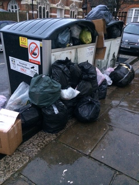 st_clean's tweet image. Who gave Kier the contract? Where are they now? @kiergroup @hastingsbc @HastingsObs #kiergroup #bigcontractsbadservice #MoneyTalks