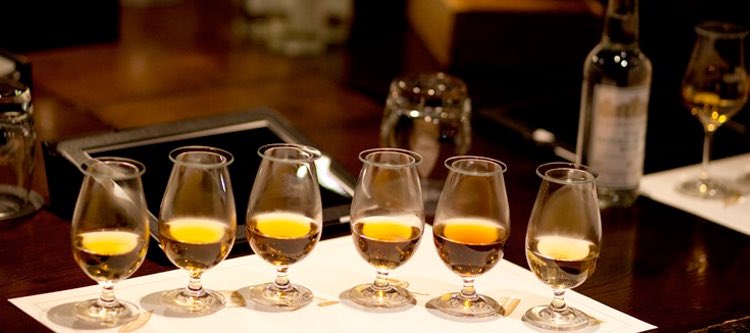 Welcome #Tryanuary I'll be tasting and recommending some of the best Whiskies on twitter #140WhiskyReviews