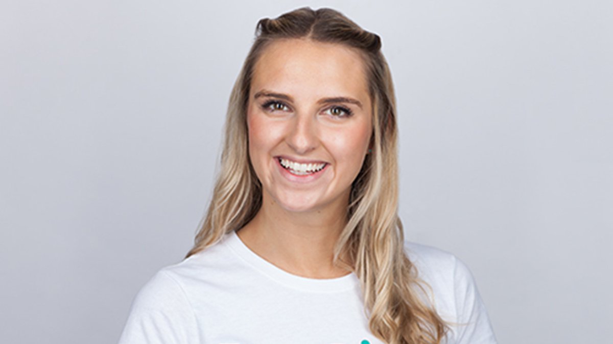 bournemouthuni's tweet photo. BU Business student Elizabeth tells us about her incredible #MyPlacementStory experience @Microsoft watch it here > https://t.co/M2ZkPRB8Uv https://t.co/SmAbqVZeLk