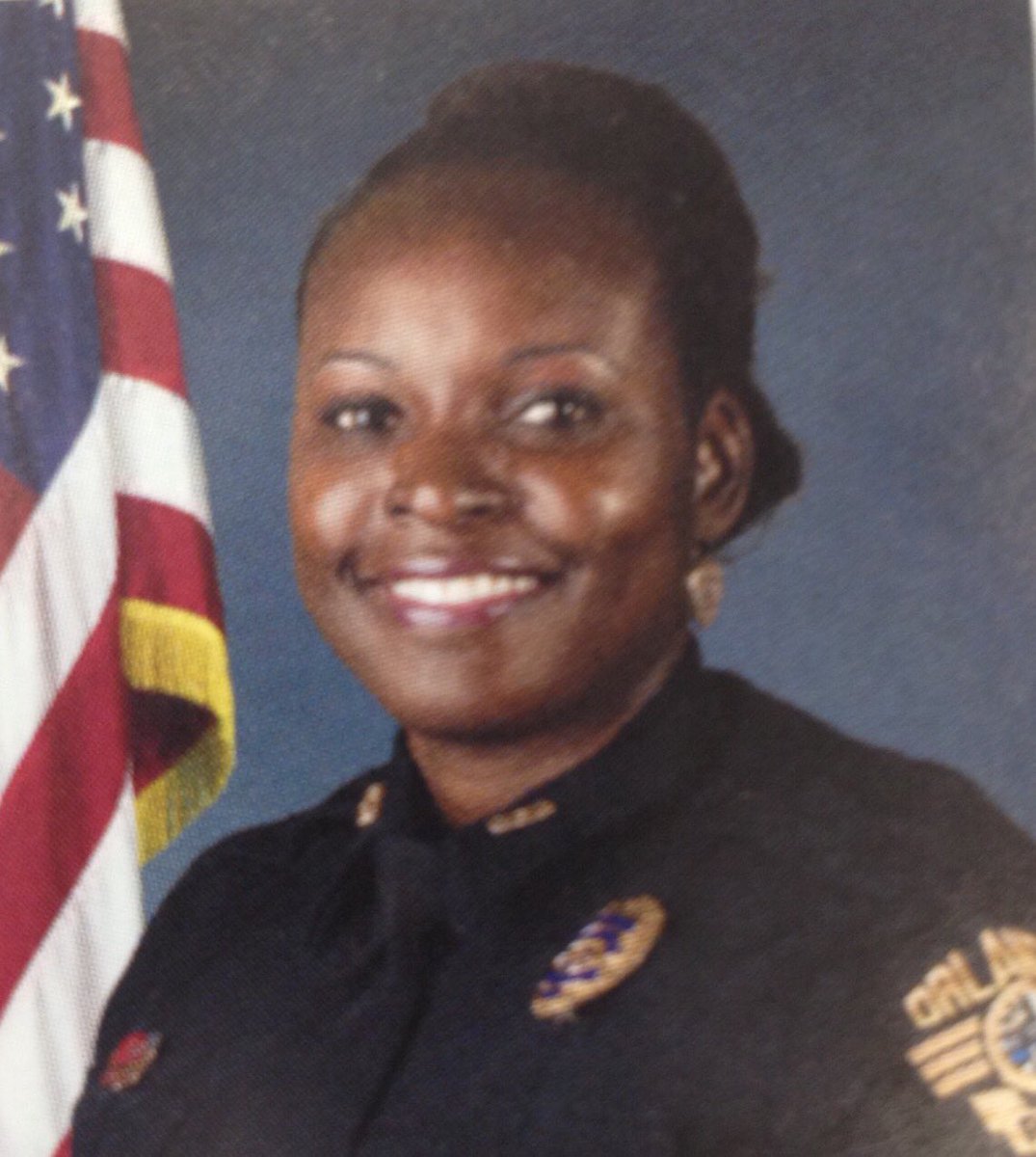 NYPDnews's tweet image. Sending our prayers to everyone at @OrlandoPolice &amp;amp; the family of Master Sgt Debra Clayton, killed in the line of duty. We will #NeverForget