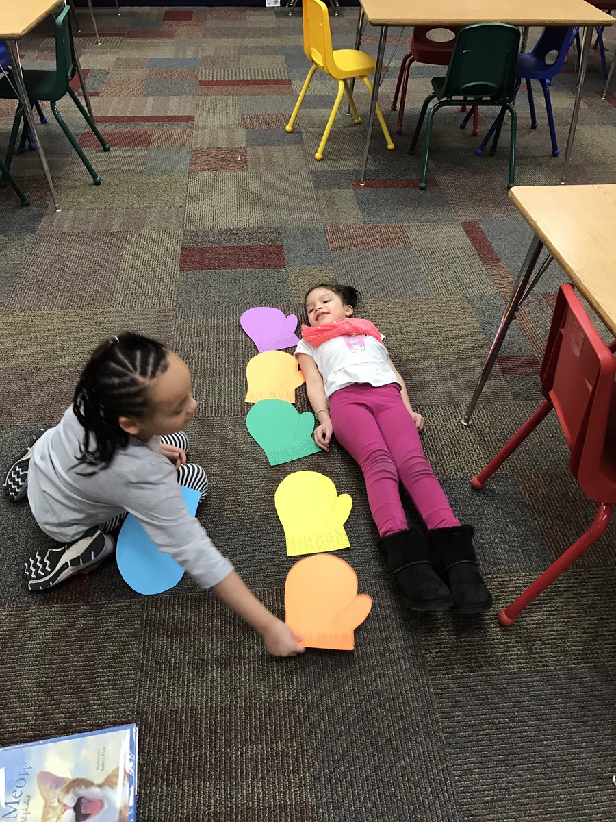 kaheuer's tweet photo. Reading The Mitten by Jan Brett and measuring how tall we are with mittens @PalmerLakeElem #mitten #mathinlibrary https://t.co/cTbQrBi4O6