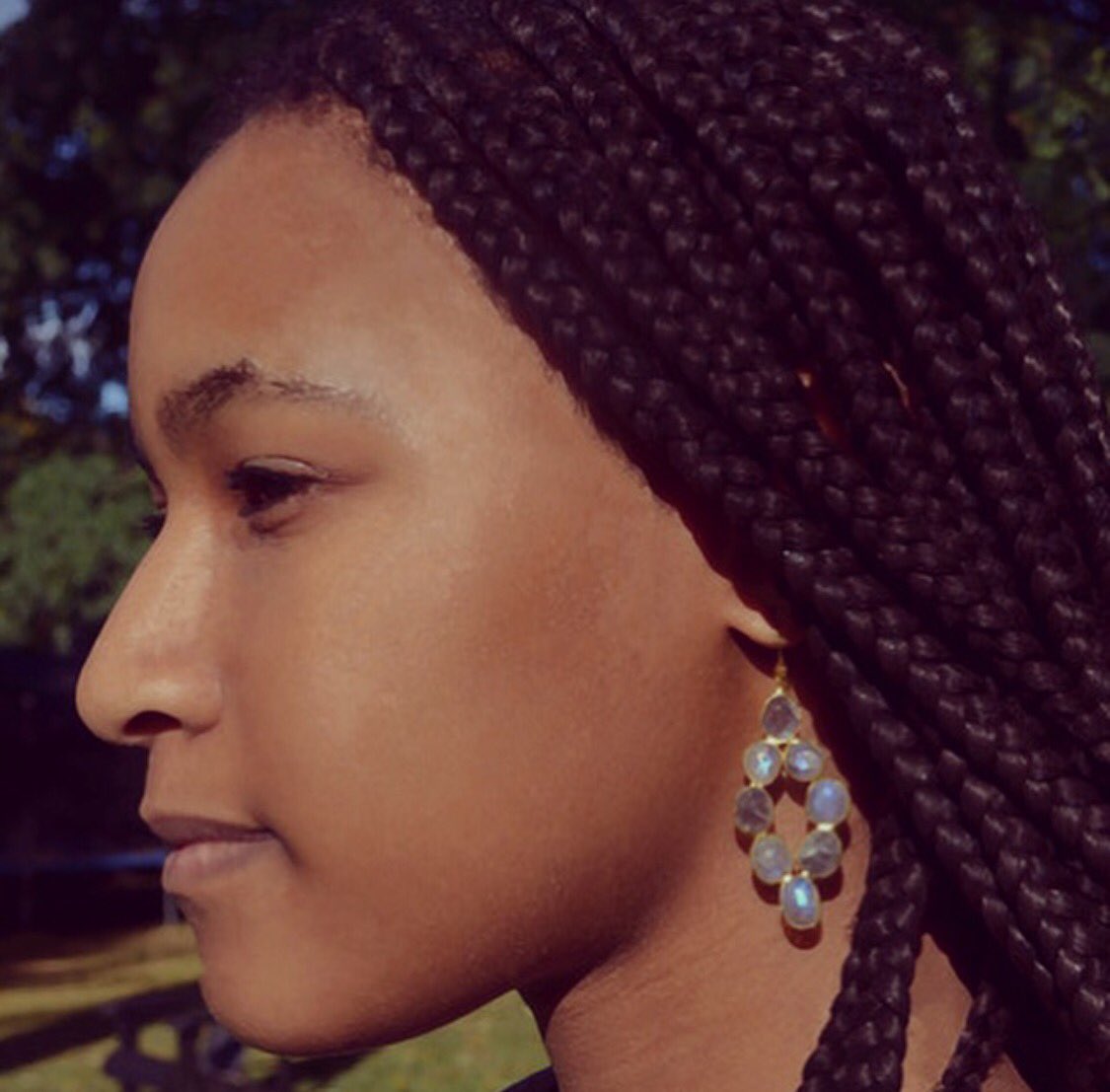 thebeacheffect's tweet photo. Stand out like this beauty! #jewelry #earrings #style #give #giveback #beauty #gift #boho #beachchic #bohochic #luxe #travel #love @ctbta ❤️ https://t.co/iFBYXIYusv