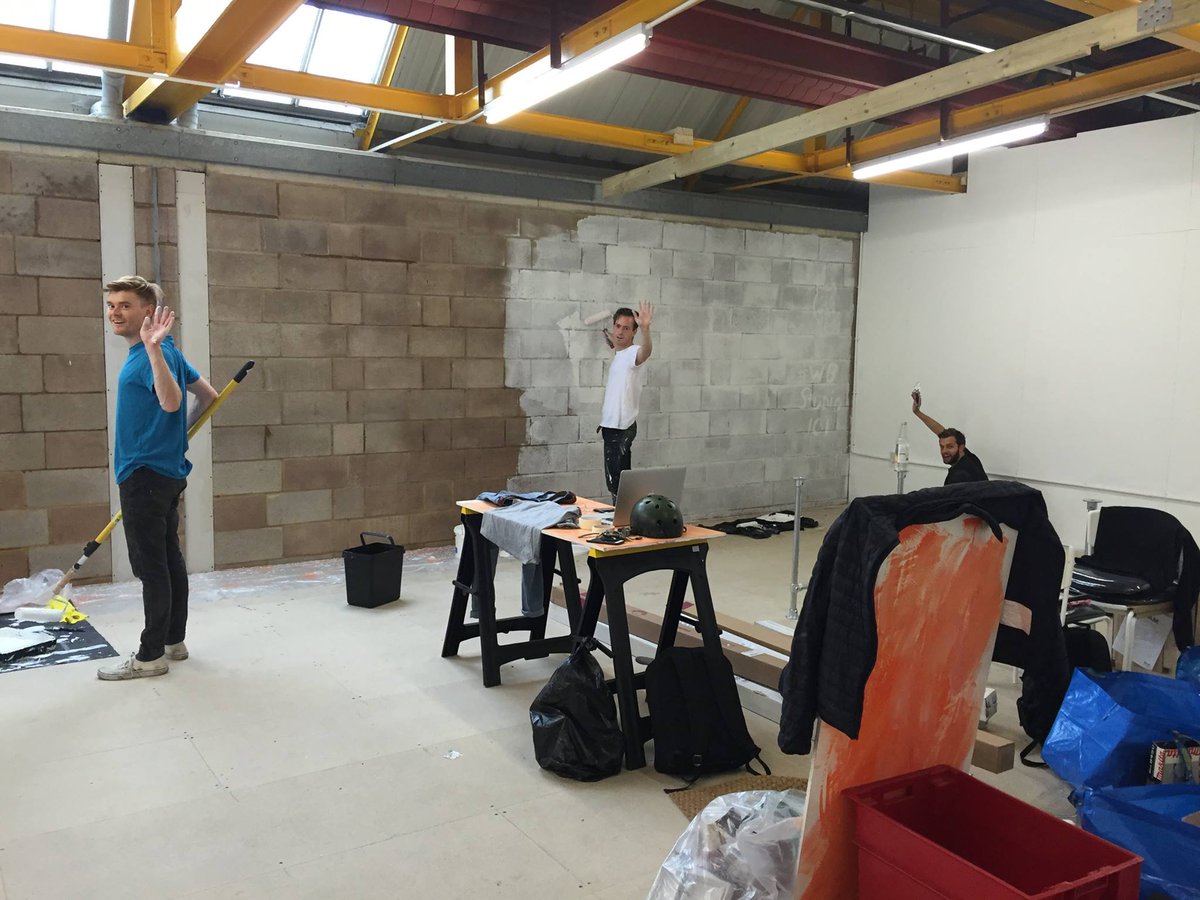 Join the WB Studio: Desk &amp; Photo Studio space for £300 in SE London! Hit hello@wanderingbears.co.uk for info!  #studio #deskspaces #london